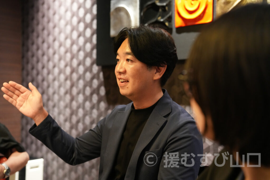 チャイニーズキッチン貴・「・・・会」・ヤスベェ応援団長・新井道子アナ・おっきー・援むすび山口・SSSスポーツプラザ・ローソン・須本愛子